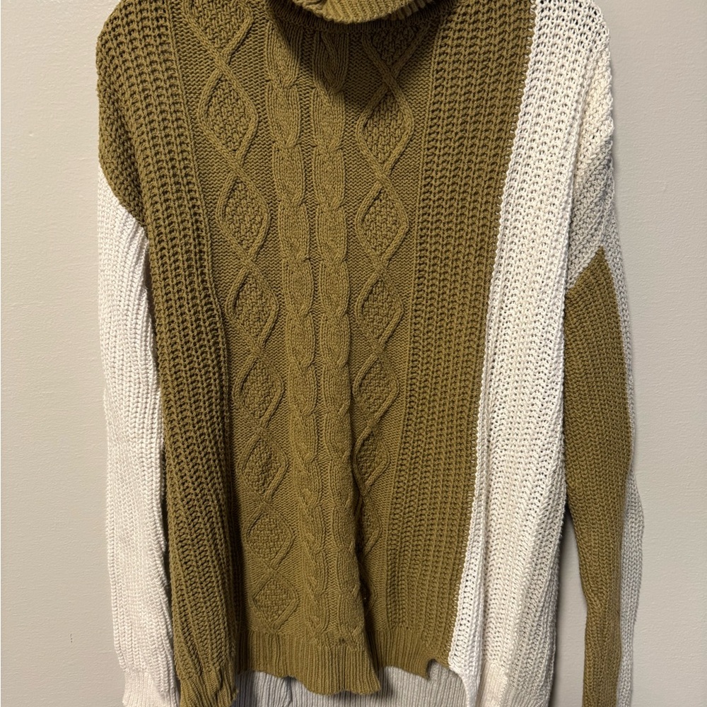 Three-Tone Cable Knit Sweater